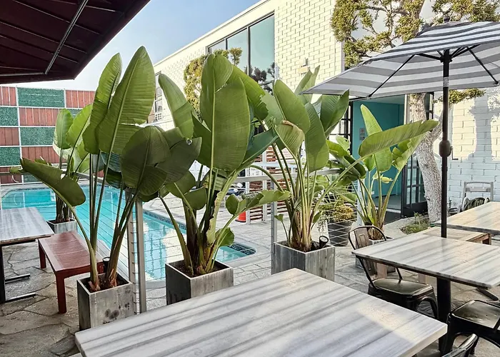 Park Plaza Lodge